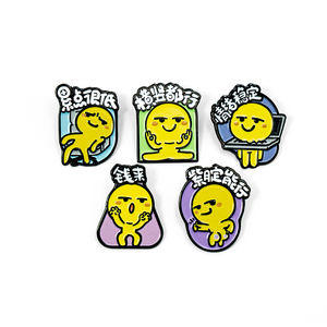 Pins y insignias de esmalte metálico personalizados, ecológicos, plateados, diseños duraderos, logotipo personalizado, producción de alto volumen, venta al por mayor - Product Image 5