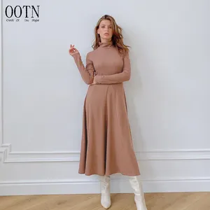 OOTN स्वेटर पोशाक महिला 2022 नई ठाठ उच्च कमर लंबी आस्तीन शरद ऋतु सर्दियों बुनाई महिलाओं की एक लाइन कपड़े