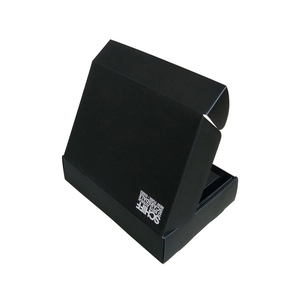 Boîte d'expédition en carton ondulé noir personnalisée avec matériaux recyclés et doublure en mousse pour vêtements, vêtements décontractés, marques de mode éco-responsables - Product Image 3
