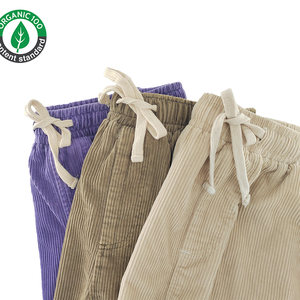 Pantalones cortos de pana personalizables de algodón orgánico ajustados para hombre, pantalones cortos cómodos multicolores respetuosos con el medio ambiente para hombre - Product Image 2