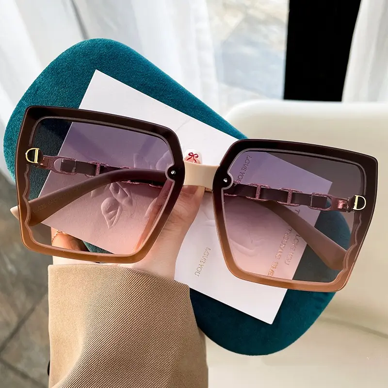 نظارات شمسية أنيقة للسيدات بتصميم علامة تجارية حديثة 2024 نظارات فاخرة للسيدات