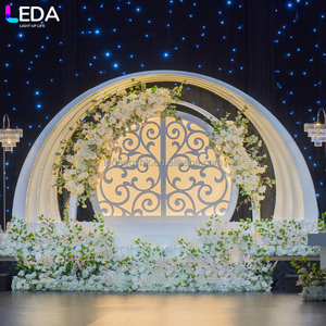 ฉากหลังงานแต่งงานอะคริลิคทรงโค้งสีขาวทันสมัย LEDA รุ่นใหม่ สำหรับตกแต่งงานอีเว้นท์ - Product Image 2