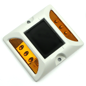 Marcador de Carretera LED de Aluminio con Ojo de Gato, Doble <span class=keywords><strong>Color</strong></span>, <span class=keywords><strong>Reflector</strong></span>, Energía <span class=keywords><strong>Solar</strong></span>, Intermitente, Il300, Venta Directa de Fábrica - Product Image 3