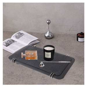 <span class=keywords><strong>Plateau</strong></span> de service personnalisé en laque noire Support de <span class=keywords><strong>pied</strong></span> en métal en cuir pour affichage de lunettes Cérémonie de bougies de fruits Plancher élégant - Product Image 3