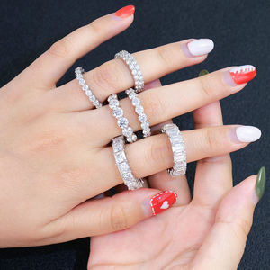 แหวนเทนนิสฮิปฮอปทรงเจ้าหญิง ตัดมรกต ประดับมอยส์ซาไนต์สีขาว ชุบโรเดียม ตัวเรือนเงินแท้ S925 สำหรับผู้ชายและผู้หญิง ผ่านการทดสอบแล้ว - Product Image 3