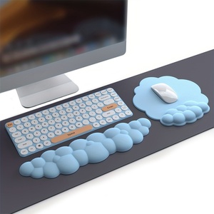 ODM Ergonomic Cloud PU Wrist Rest and Mousepad Set Wrist Guard Mouse Pad Set Cloud Keyboard Wrist Support Ergonomic Mouse Pad - Product Image 1