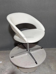 Patas de Silla de Manicura Blancas Premium con Ruedas Personalizables - Product Image 3