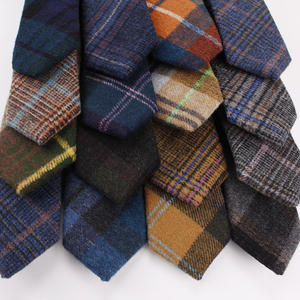 Corbata de lana personalizada con patrón de cuadros de puntos coloridos <span class=keywords><strong>pequeños</strong></span>, corbata tejida de lana <span class=keywords><strong>para</strong></span> trajes embalados en fábrica de corbatas de regalo - Product Image 1