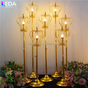 LEDA ชุดตกแต่งงานแต่งงานสุดฮิต ขาตั้งดอกไม้รูปมงกุฎสแตนเลสสีทองเงา - Product Image 1