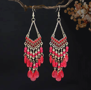 Boucles d'oreilles pendantes longues à pampilles perlées en alliage de style ethnique haut de gamme pour femmes, pendentifs d'oreille bohèmes, vente en gros pour cadeau d'anniversaire - Product Image 5