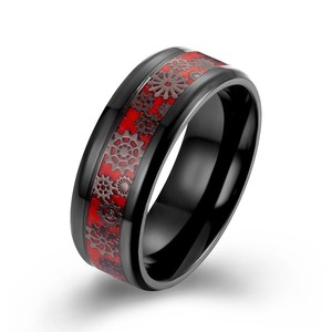 Bague en acier inoxydable avec incrustation en fibre de carbone, bague audacieuse pour homme, design géométrique, bijou cadeau - Product Image 1