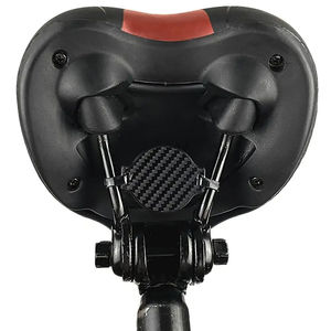 Cubiertas universales para soporte de bicicleta con etiqueta de aire, accesorios para ciclismo, localizador de montaje de asiento de bicicleta, cubierta protectora de plástico antipérdida - Product Image 1