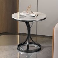 Table basse moderne de luxe en dalle de roche avec petit meuble d'appoint en verre pour les coins de canapé du salon et balcon, ensemble simple et mobile