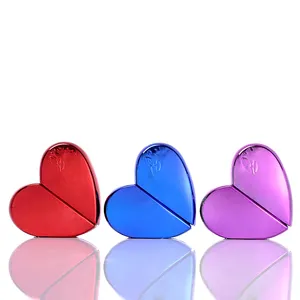 Özelleştirilmiş 30ml kalp şeklinde kozmetik ambalaj parfüm cam şişe ile galvanik renk