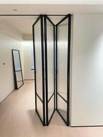 Portes pliantes en verre aluminium sur mesure, verre trempé, étanches, garantie 5 ans - Portes pliantes modernes pour usage intérieur