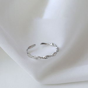 Anillo de Plata Pura S925 con Diamantes Trenzados, Diseño Romántico y Exclusivo para el Dedo Índice, Tendencia en Instagram, con Apertura Ajustable - Product Image 2