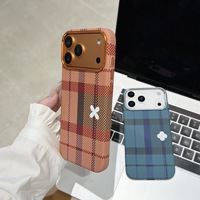 Étui de téléphone de luxe à motif en fibre de carbone, coque arrière en PC mat magnétique avec fleur pour iPhone 18 Pro Max