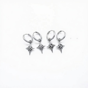 Pendientes de Aro con Puntas Góticas de Acero Inoxidable para Hombre, Estilo Punk Vikingo, Joyería Industrial Plateada, Accesorio de Moda - Product Image 5
