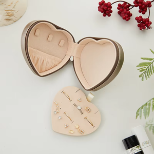 Heart-Shaped Chocolate Gift <b>Box</b> Pu Jewelry Organizer Mini Portable Travel Jewelry Case with <b>Removable</b> Insert Zipper Closure - Product Image 1