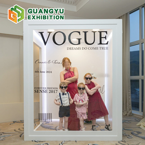 Accessoires de décoration pour photomaton : Boîte magazine en PVC, style Vogue, pour salons professionnels, mariages, fêtes et événements, servant également de toile de fond. - Product Image 5