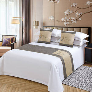 Super Soft Polyester Hotel Bed Linen Geometric Embroidered Pattern Printed Cushion Pillow Quilt Cover And Bed Runner