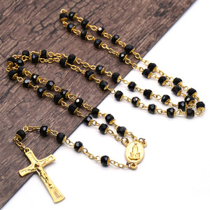 Collier chapelet Fatima en cristal noir 4x6mm avec croix dorée, bijoux religieux pour cérémonies - Product Image 2