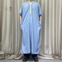 Vente en Gros Djellabas Caftans Marocains Arabes à Manches Courtes Vêtements Islamiques Brodés Gandoura Thobe pour Hommes