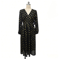 Robe élégante à manches longues pour femmes avec col en V, taille élastique de qualité, motif à pois, dentelle - pour les saisons printemps et automne
