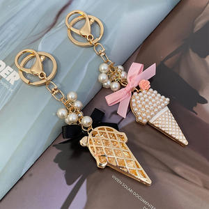 Porte-clés de luxe en forme de nœud papillon en strass et perles, porte-clés en cristal scintillant, pendentif pour sac de femme, porte-clés de voiture, porte-clés mignon en diamant rose - Product Image 5