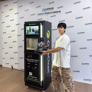 Distributore Automatico per la Pulizia dei Caschi con Schermo LCD Touch, Opzioni di Pagamento Multiple, Pulizia a Secco, Deodorizzazione e Disinfezione - Product Image 3