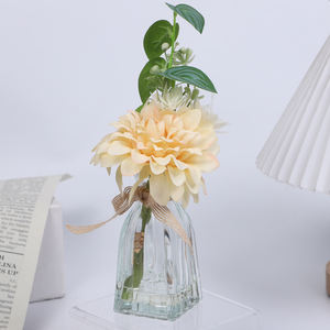 <span class=keywords><strong>Fleurs</strong></span> artificielles réalistes, mini-pots de <span class=keywords><strong>fleurs</strong></span> en plastique, fausses décorations aquatiques, feuillage en vrac, respectueux de l'environnement, légers, pour murs - Product Image 4