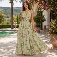 Robe longue de plage bohème en mousseline MANNI personnalisée, col halter, sans manches, à découpes et volants