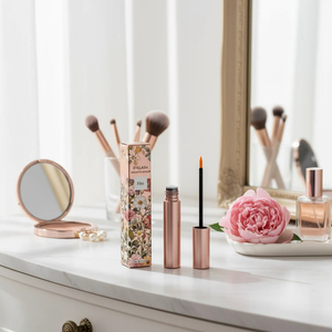 سيروم نمو الرموش العشبي النباتي القابل للتخصيص بعلامة تجارية خاصة - تطويل وترطيب، خيارات تغليف بشعار OEM/ODM للبيع بالجملة - Product Image 5