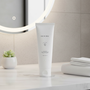 Nettoyant moussant à la séricine de soie Eau De Silk 120 ml - Fabriqué en Corée Démaquillant Nettoyant visage Éliminateur de points noirs - Product Image 3