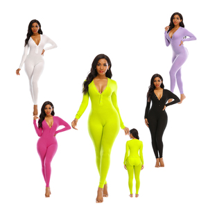 Pigiama Intero da Donna con Apertura sul Petto e Gambe Lunghe, Tinta Unita, Scollo a V, Taglia Personalizzabile, Abbigliamento da Notte per Adulti con Apertura Posteriore - Product Image 1