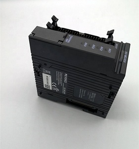 Contrôleur programmable PLC KV-MC40V, unité de mouvement de positionnement à train d'impulsions à 4 axes - Product Image 2
