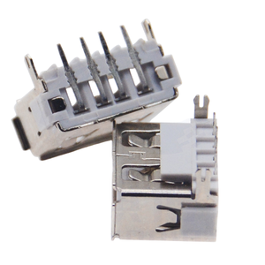 Connecteur USB-A femelle à soudure arrière, corps court à 90 degrés, montage horizontal H6.3/H6.8, boîtier blanc et noir avec oreilles de sertissage - Product Image 4