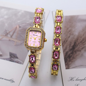 Women's Exquisite Diamond <strong>Rectangular</strong> Quartz Watch Set <strong>Seiko</strong> Movement Small Sugar Cube Bracelet Popular Square Alloy Case Charm - Product Image 5