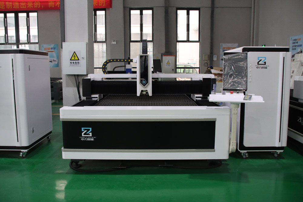 3015 Metal Sheet And Tube Fiber Laser Cutting Round Pipe Square Pipe