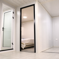 Casa Contenedor Expandible ZYBOX de 20 pies/40 pies con Techo a Dos Aguas, Color Blanco Puro, Simétrica, 2 Dormitorios, Prefabricada, Modular, Permanente y Plegable