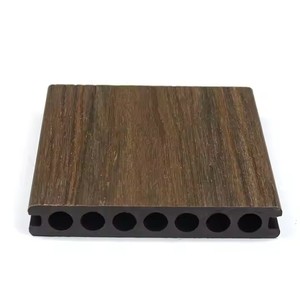 Terrasse en composite bois-plastique de haute qualité, durable, personnalisable, co-extrudée, pour l'extérieur - Product Image 1
