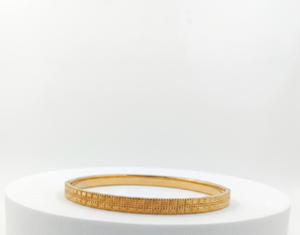 DIVYORO Bracelet plaqué or fait main pour femme, motif quadrillé texturé répété, style moderne et tendance - Product Image 4