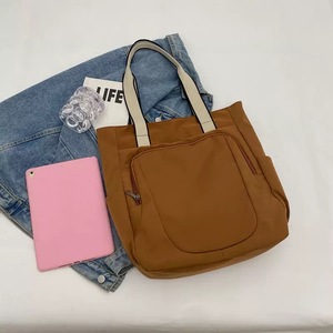 <span class=keywords><strong>Bolsa</strong></span> de Compras de Nailon Acolchado con Logotipo Personalizado, Informal, para Mujer, Verano 2026, Venta al Por Mayor - Product Image 2