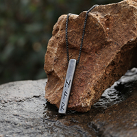 Design nordique Souvenirs scandinaves cadeau en acier inoxydable nordique amulette barre collier Viking bijoux