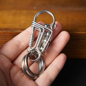 Нержавеющая сталь ручной работы Креативные черепа бисер пружинный брелок мужской автомобиль брелок кулон - Product Image 2