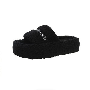 Women's All-Season Casual Fur for <strong>Slippers</strong> Lamb <strong>Wool</strong> with Height-increasing White Fur Plush Indoor Outdoor Use for Autumn Winter - Product Image 5