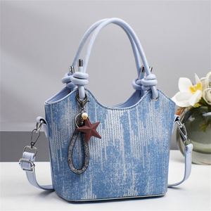 Wholesale Leather Handbags Daily Casual Totes Women PU Crossbody <b>Shoulder</b> Bags - Product Image 6