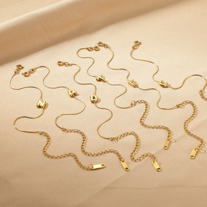 Bracelet en acier inoxydable plaqué or 18 carats avec initiale, bracelet à lettres bulles pour femme, vente en gros - Product Image 2