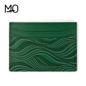 Cartera delgada con bloqueo RFID de cuero <span class=keywords><strong>PU</strong></span> con patrón Debossing personalizado para hombres y mujeres, Tarjetero con logotipo personalizado en relieve - Product Image 1