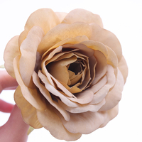 Nouveau design Têtes de fleurs blanches artificielles en vrac de 10cm pour suspendre des cristaux au plafond de décoration de mariage